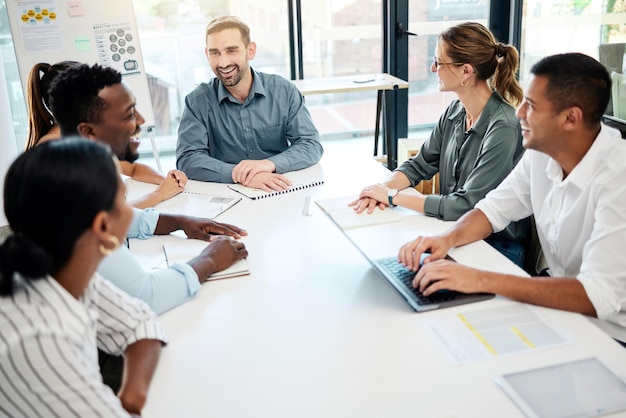 プレゼンテーション指導の様子